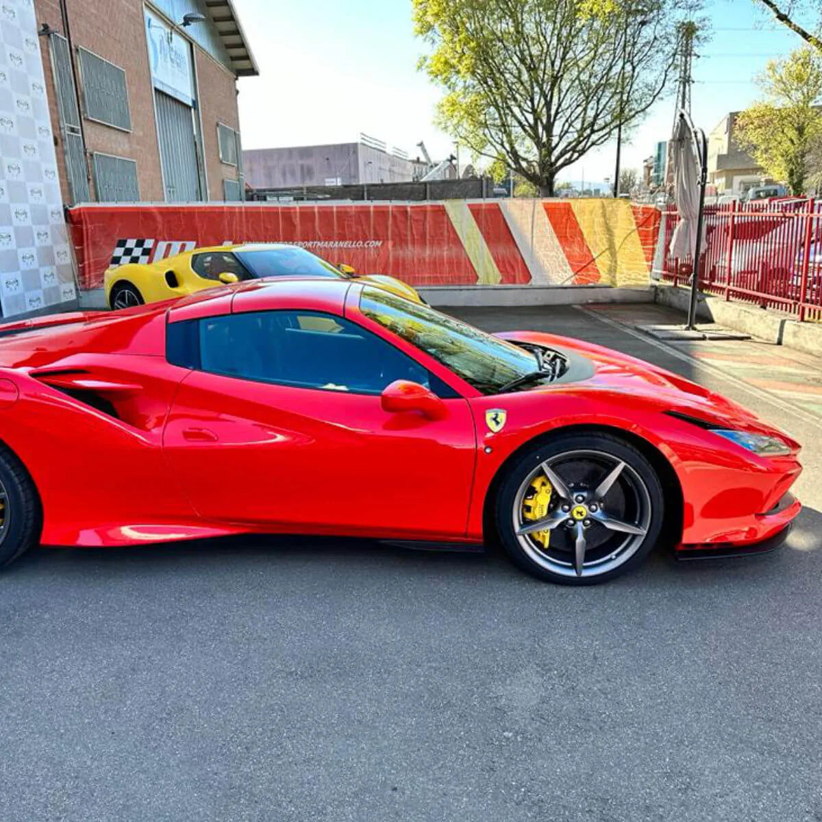 Esperienza di guida Ferrari F8 Spider