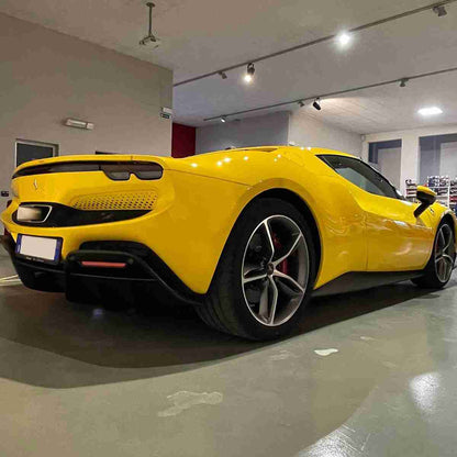 Esperienza di guida Ferrari 296